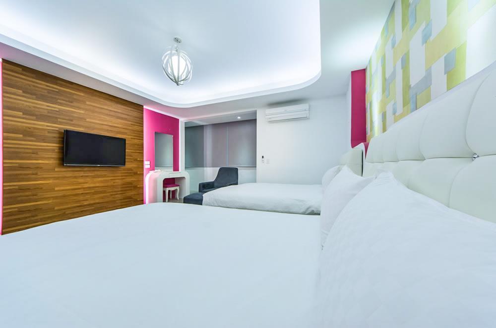 Easy Travel Apartment Kota Hualien Bagian luar foto